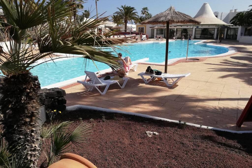 קוסטה טגוויסה Apartamento Lina 25 Playa Roca מראה חיצוני תמונה