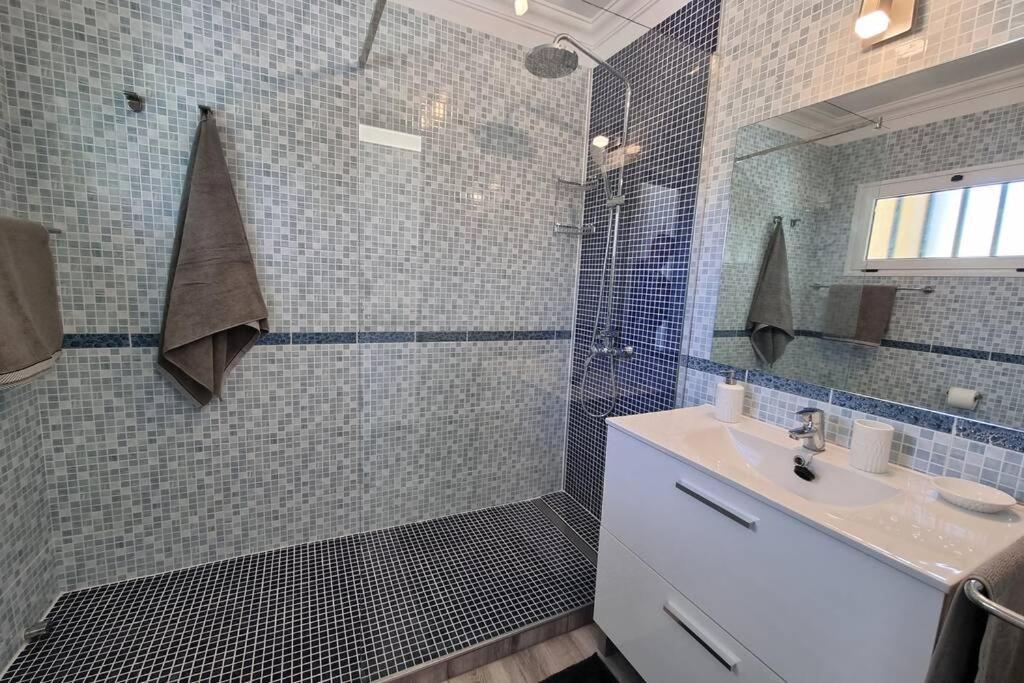 קוסטה טגוויסה Apartamento Lina 25 Playa Roca מראה חיצוני תמונה