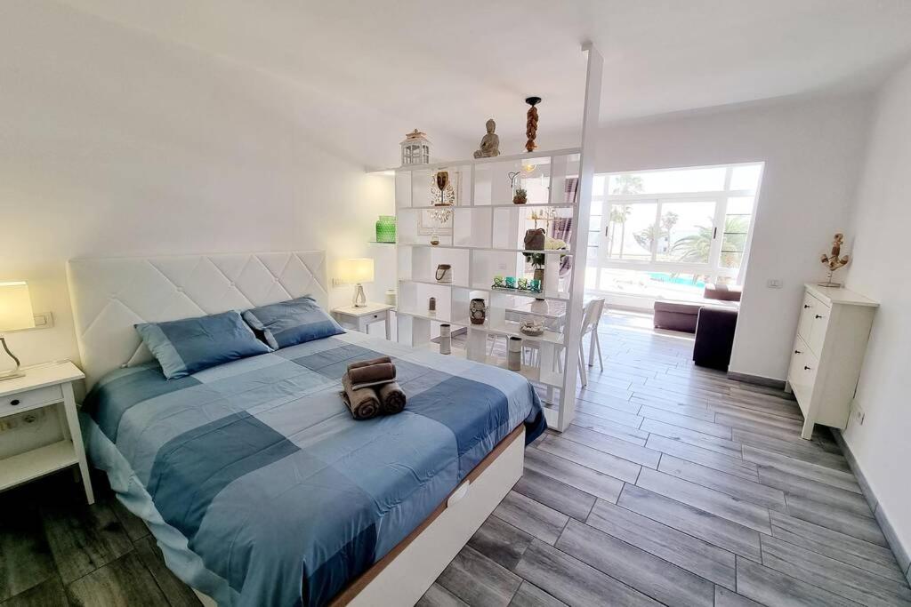 קוסטה טגוויסה Apartamento Lina 25 Playa Roca מראה חיצוני תמונה