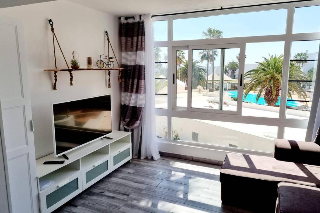 קוסטה טגוויסה Apartamento Lina 25 Playa Roca מראה חיצוני תמונה